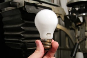 Old 75W pearl bulb