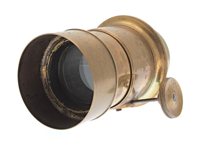 Petzval portrait lens